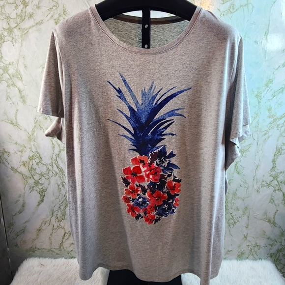 EVRI Tops - EVRI Screen Print Tee